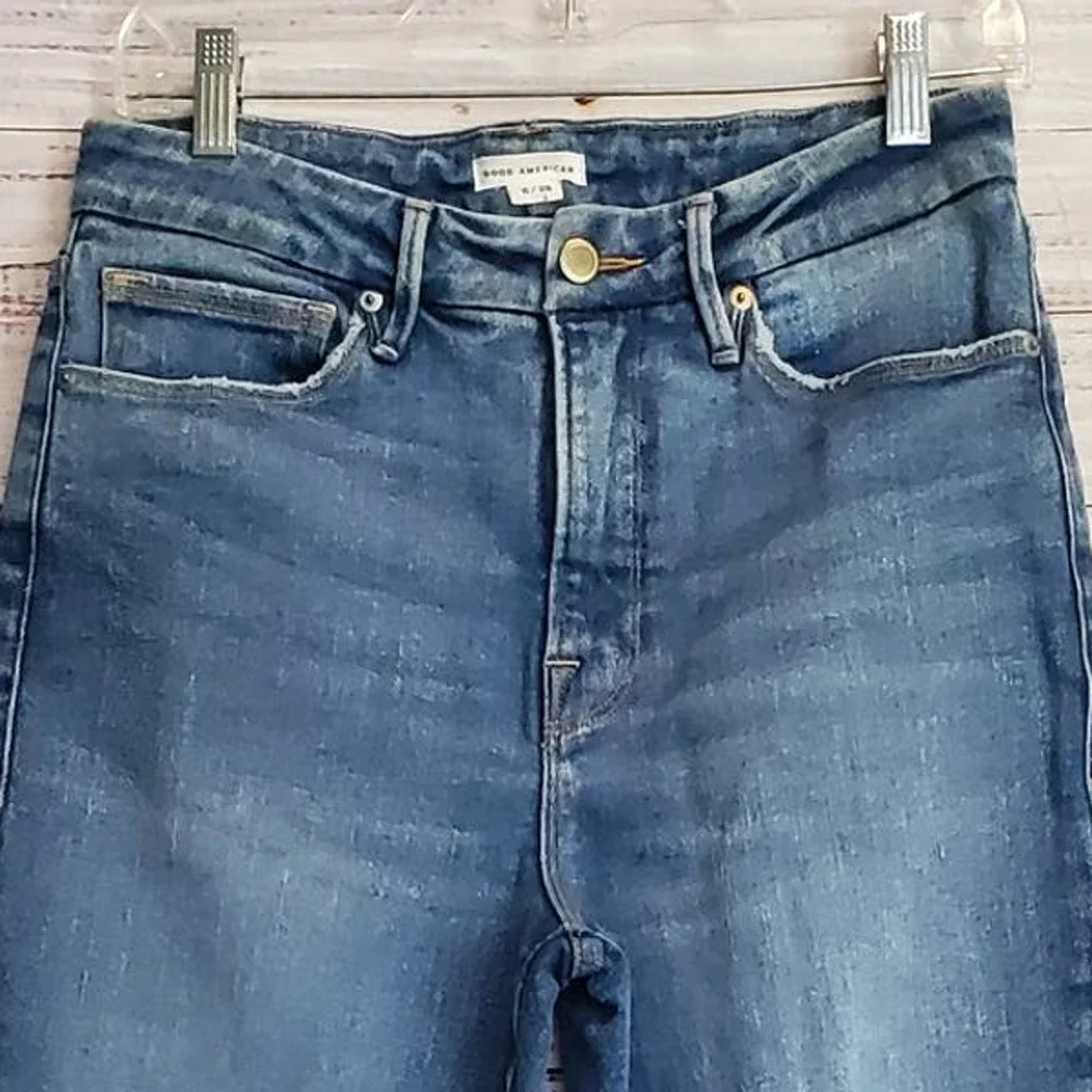 Good American High Rise Ripped Knee Jeans Straight Leg Gorpcore Grunge 6 (28)